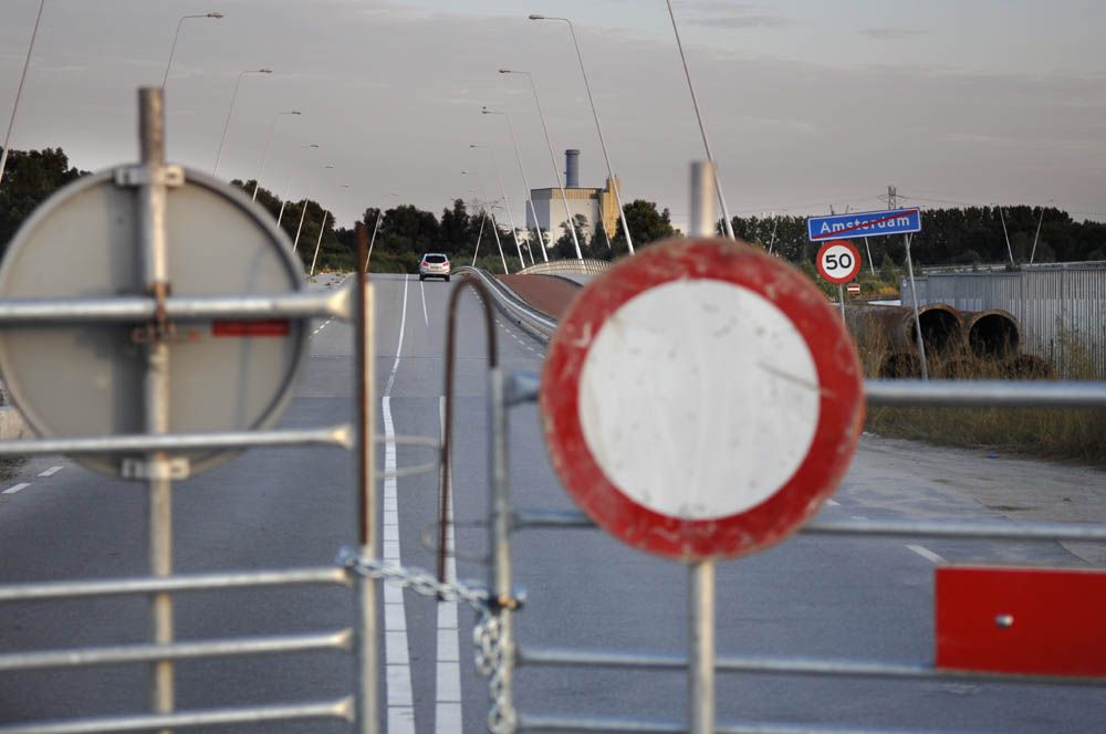 Hek op Maxisweg is dicht en blijft dicht