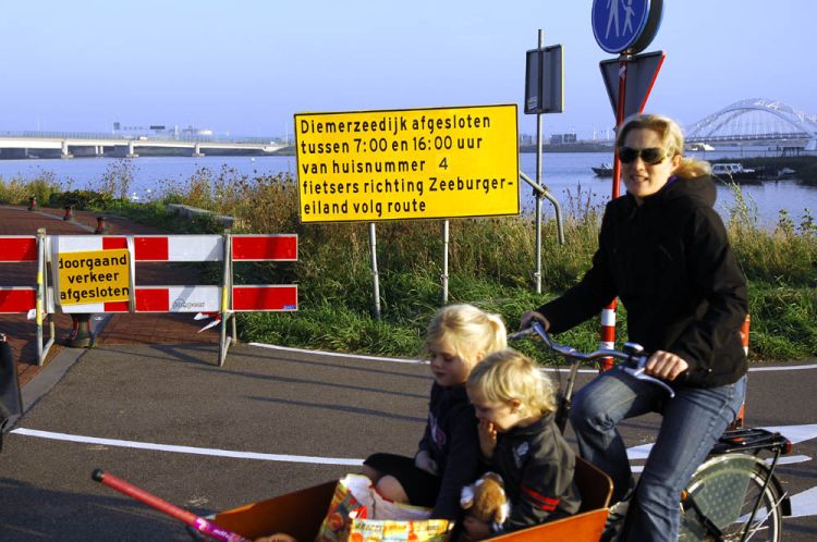 Tijdelijk autoverkeer in Diemerpark