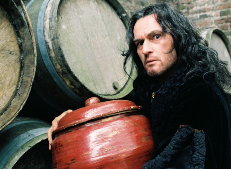 Toneelgroep brengt Warenar op het Muiderslot