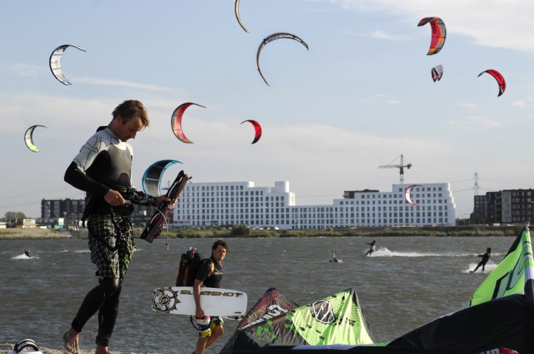 Besluit landmaken IJburg 2 in voorjaar 2012, waarschijnlijk