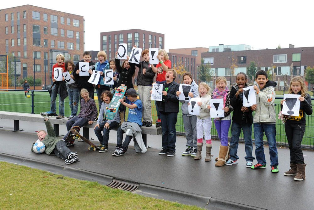 Kinderen in actie voor behoud Cruyff Court