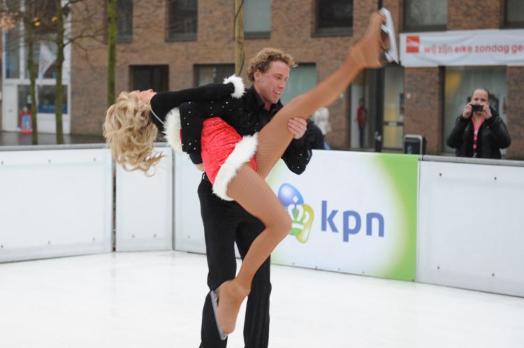 Michael Boogerd opende ijsbaan Ivensplein