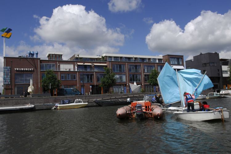 Café Vrijburcht bestaat 5 jaar