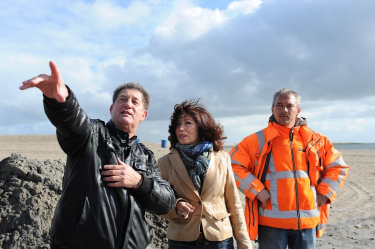 Strand Blijburg tijdelijk dicht, paviljoen wel open