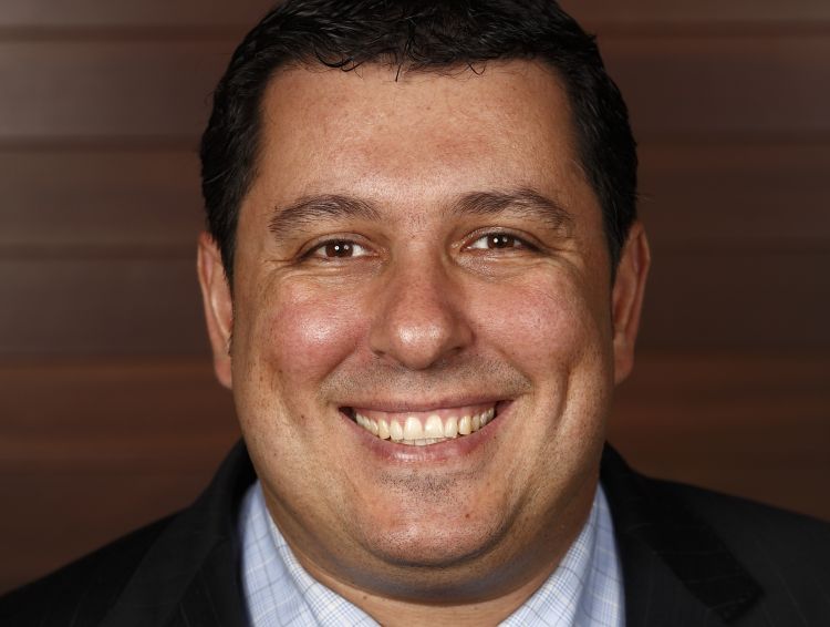 Robert Vuijsje leest in bieb Watergraafsmeer