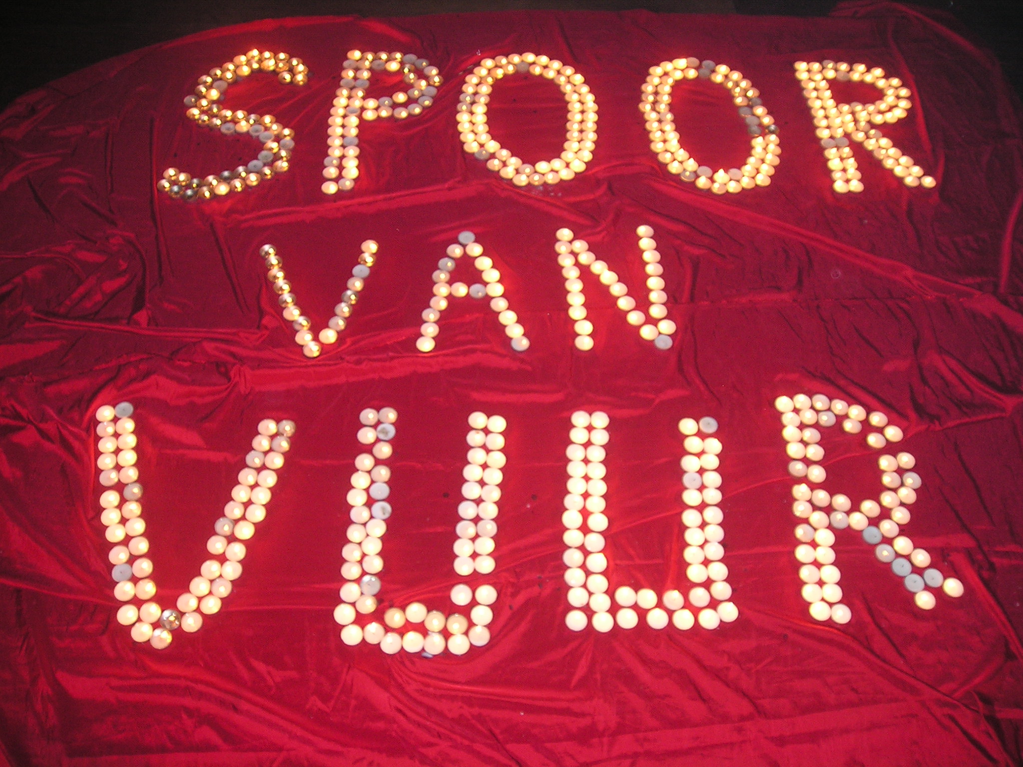 Spoor van vuur in de Binnenwaai