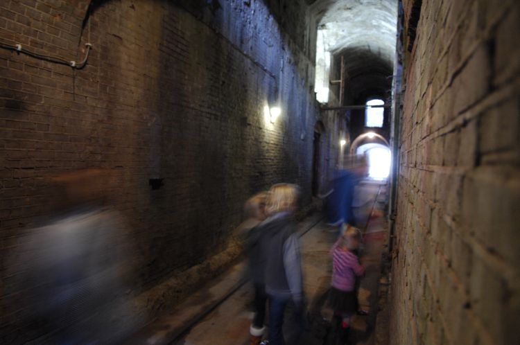 Poffertjes en wijn proeven op Pampus
