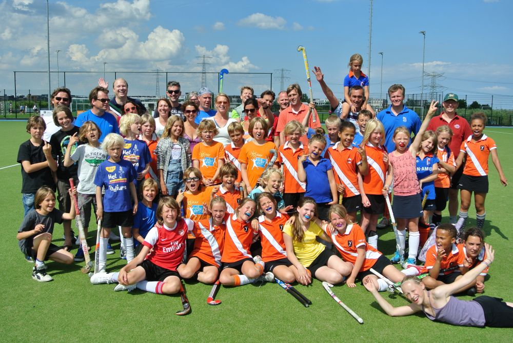 AHC IJburg sluitseizoen af met lidmaatschap hockeybond