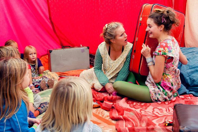 Verhalentent tijdens festival Spektakel op IJburg