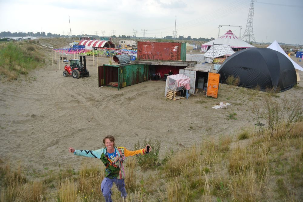 Gewoel op de Oostpunt, Magneet Festival begonnen