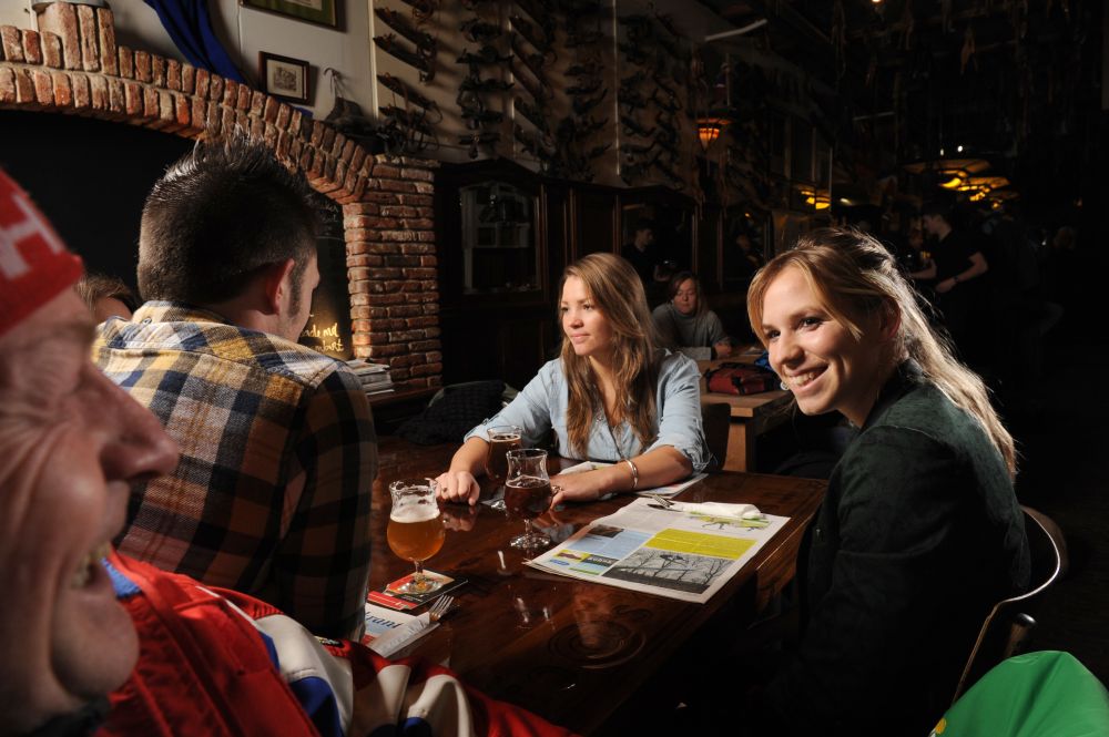 Annette Gerritsen: ‘Schaatscafe moet blijven, al is het alleen maar om de stamppot rode bieten’