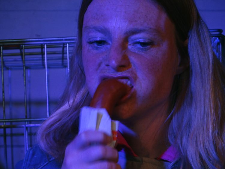 Huiskamervoorstellingen blondeBIZON