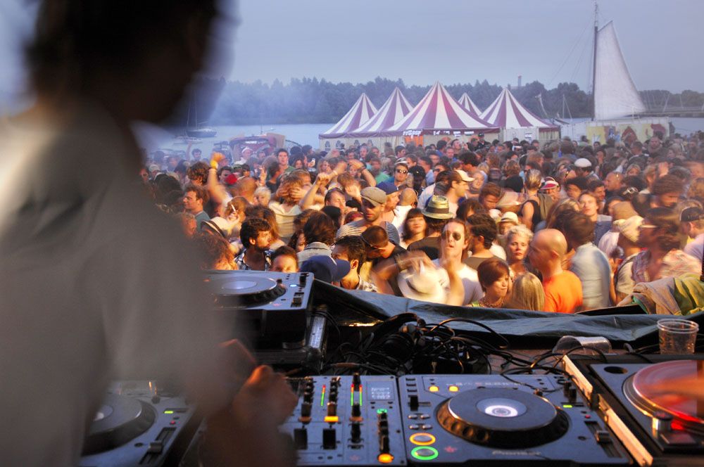 Dansen met zand tussen je tenen