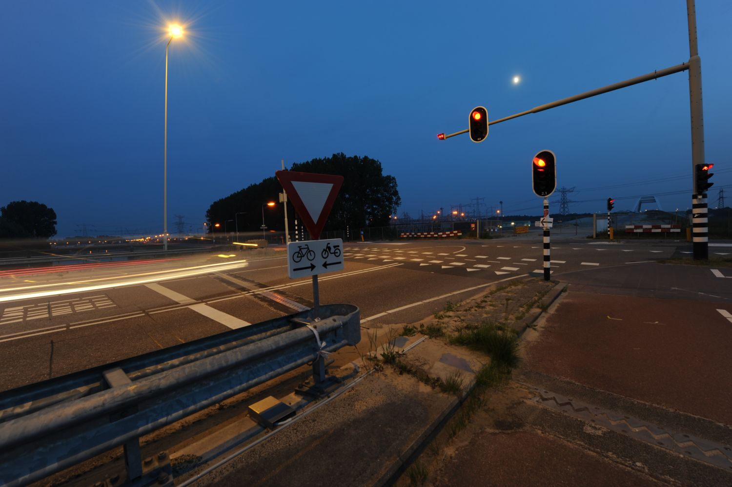 Nuonweg dicht als OOIJ klaar is, Muiden en Maxis in het geweer