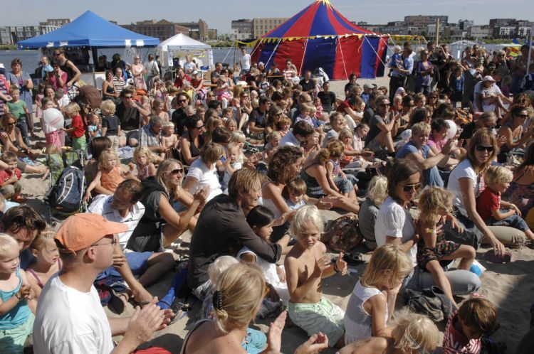 Theaterfestival Spektakel op IJburg in Diemerpark