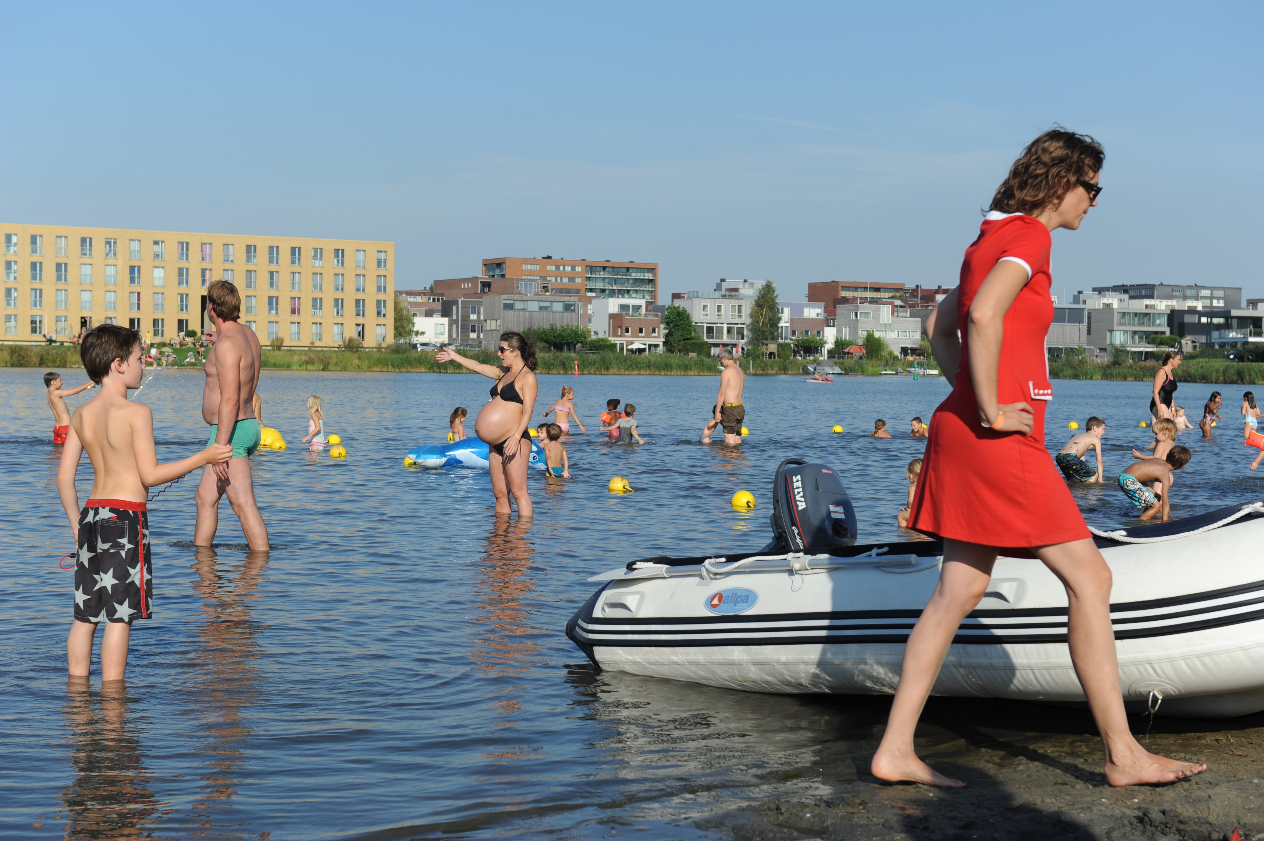 Toch geen blauwalg Diemerparkstrand en Blijburg