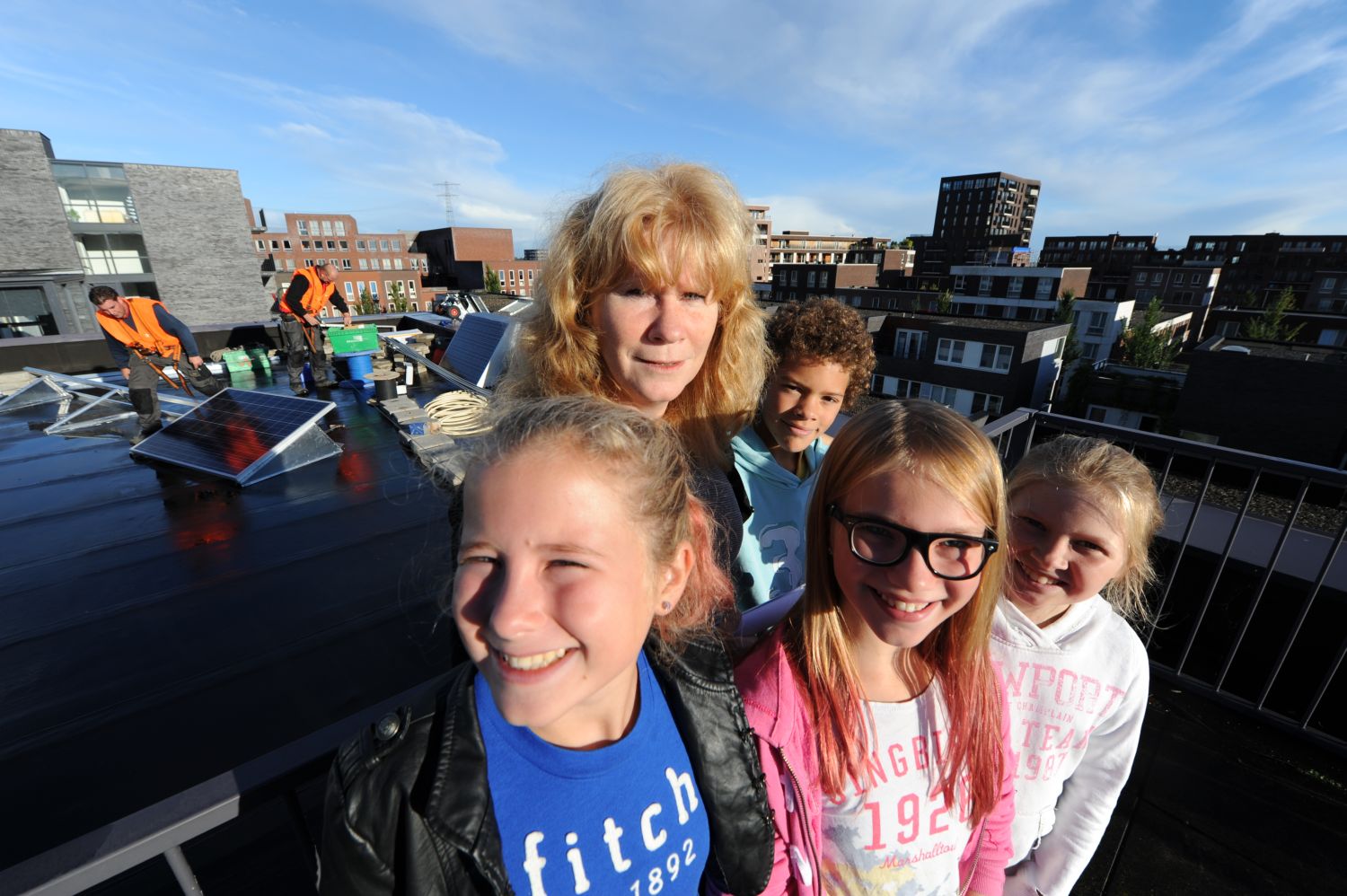Leerlingen Neptunus regelen zonnestroom voor school