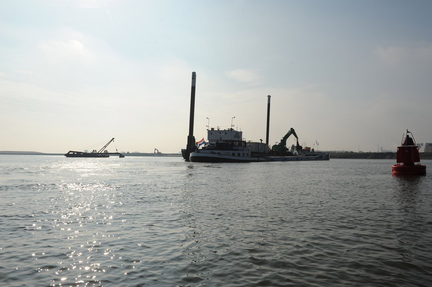 Van zandwinning, tot landwinning, Boskalis werkt aan nieuw stuk IJburg
