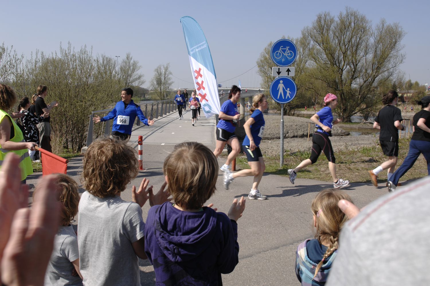Eerste Amsterdamse Hardloopavond4daagse, in vier avonden een marathon