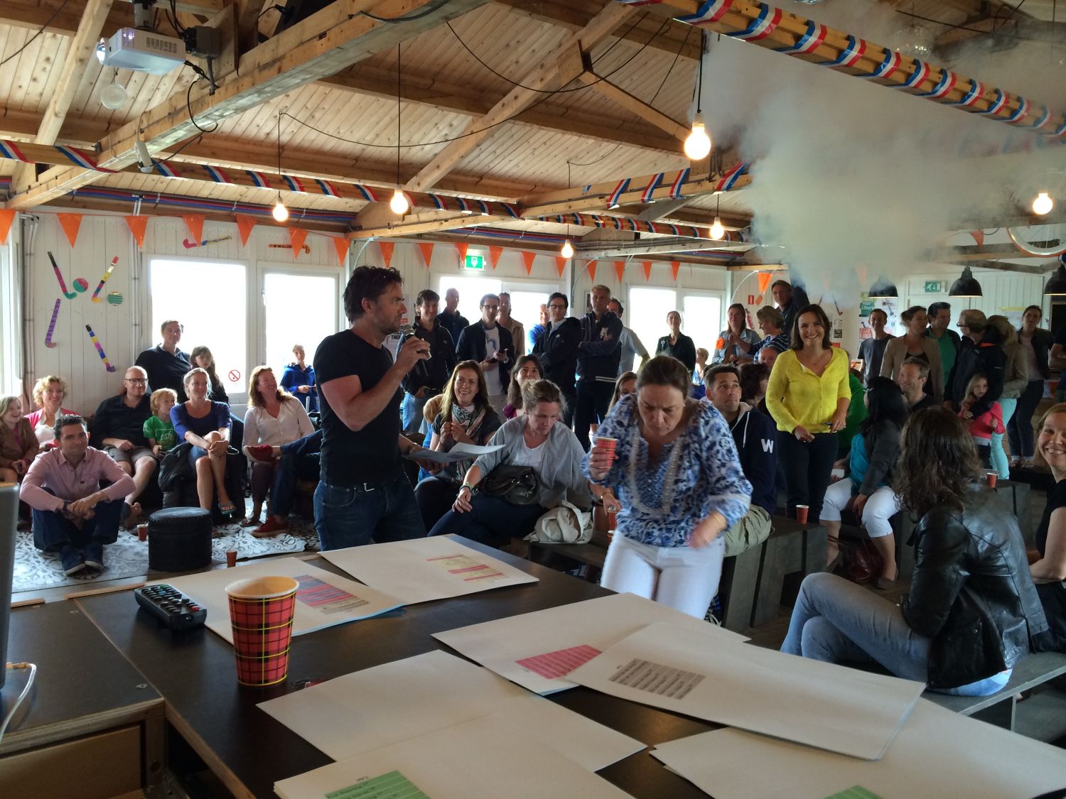 ‘Witte rook’ bij AHC IJburg