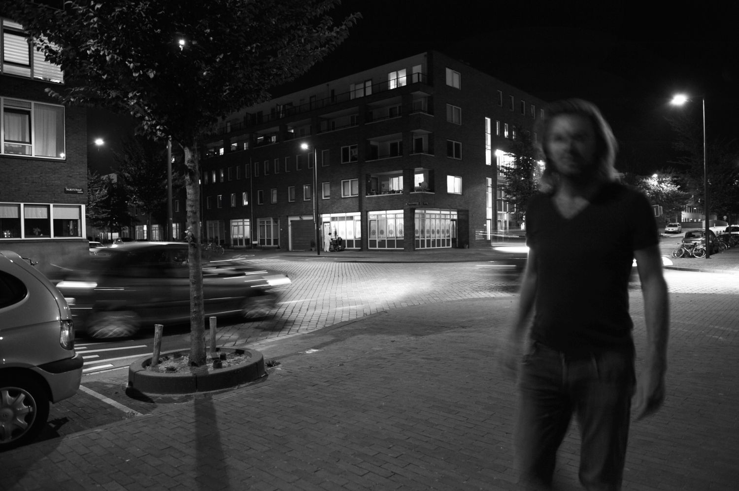 Moskee IJburg heeft contact met radicale moslims