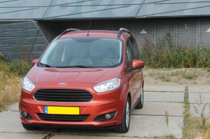 Ford Tourneo Courier 1.0 Ecoboost Titanium 6