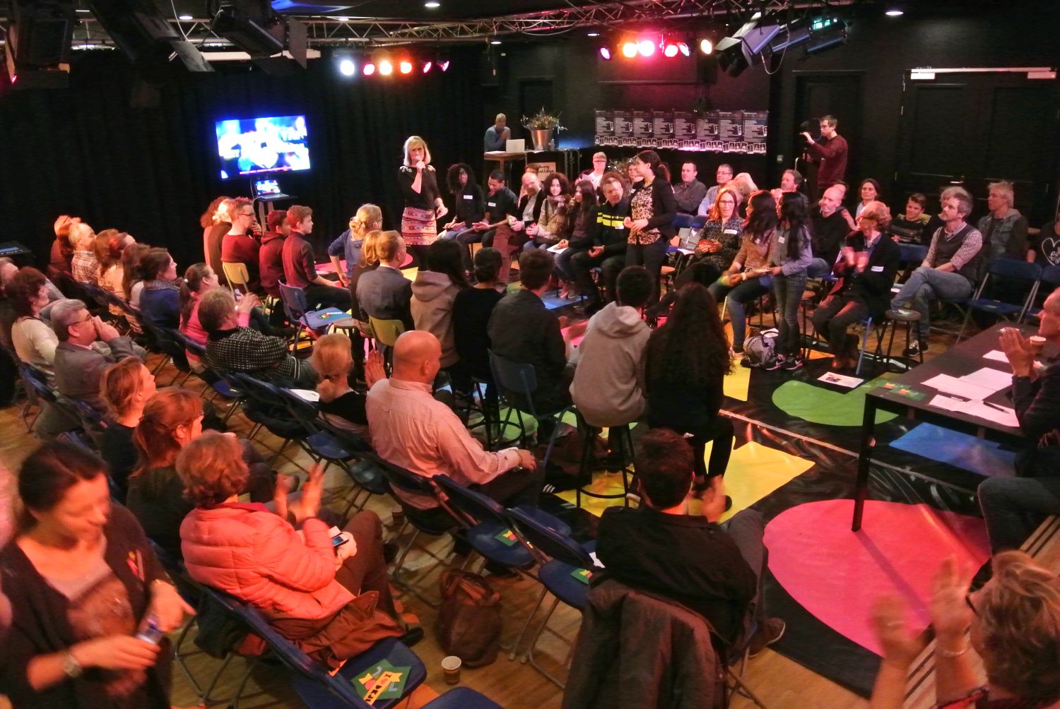 Debat over de veiligheid op het IJburg College