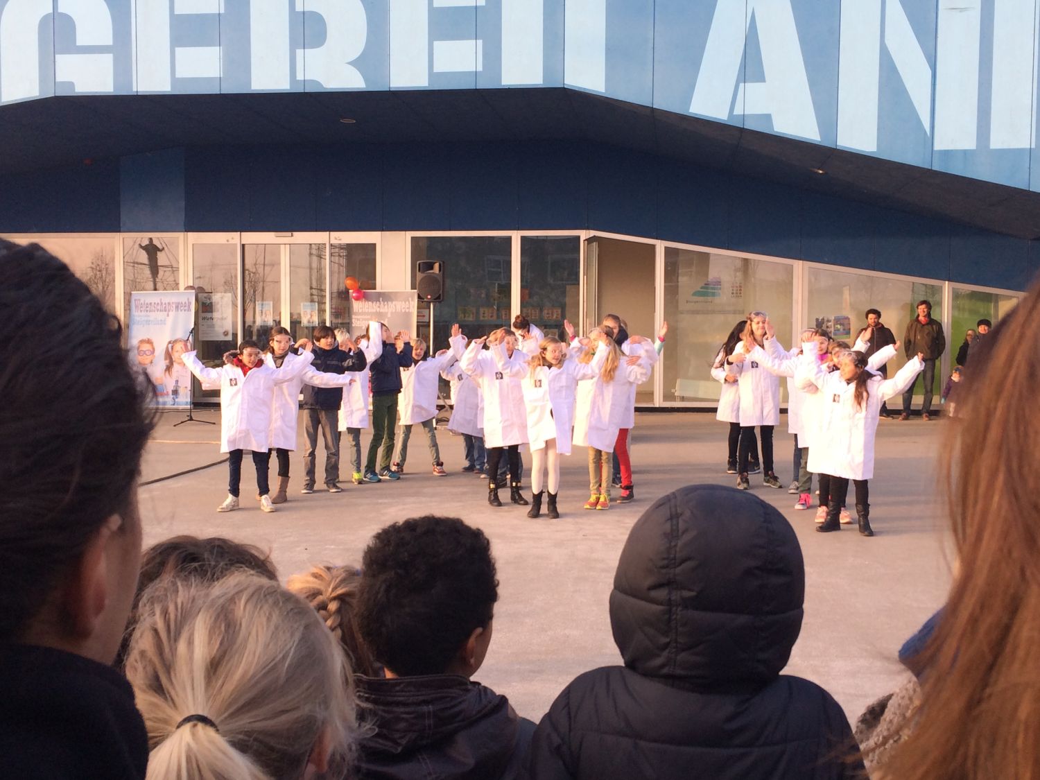 Wetenschapsweek op Montessorischool Steigereiland