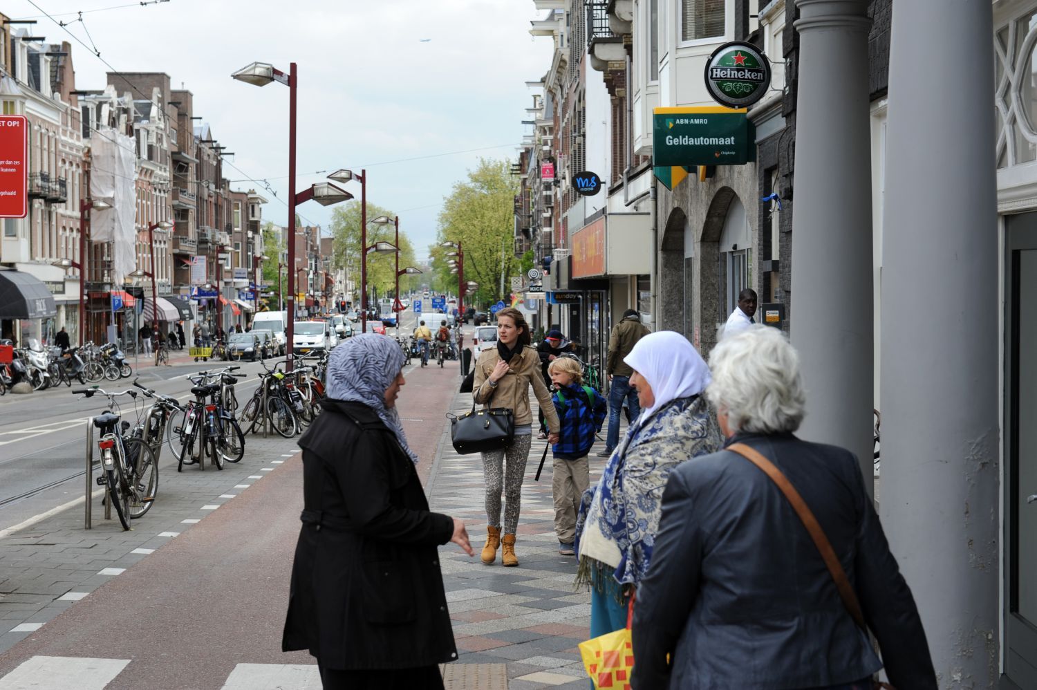 Linnaeusstraat en deel Middenweg krijgen nieuwe inrichting