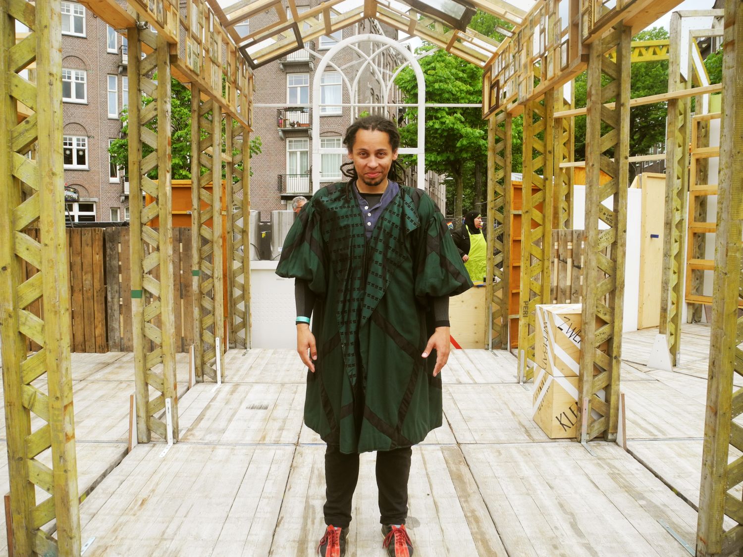 Acteur met een rustgevende aardsheid