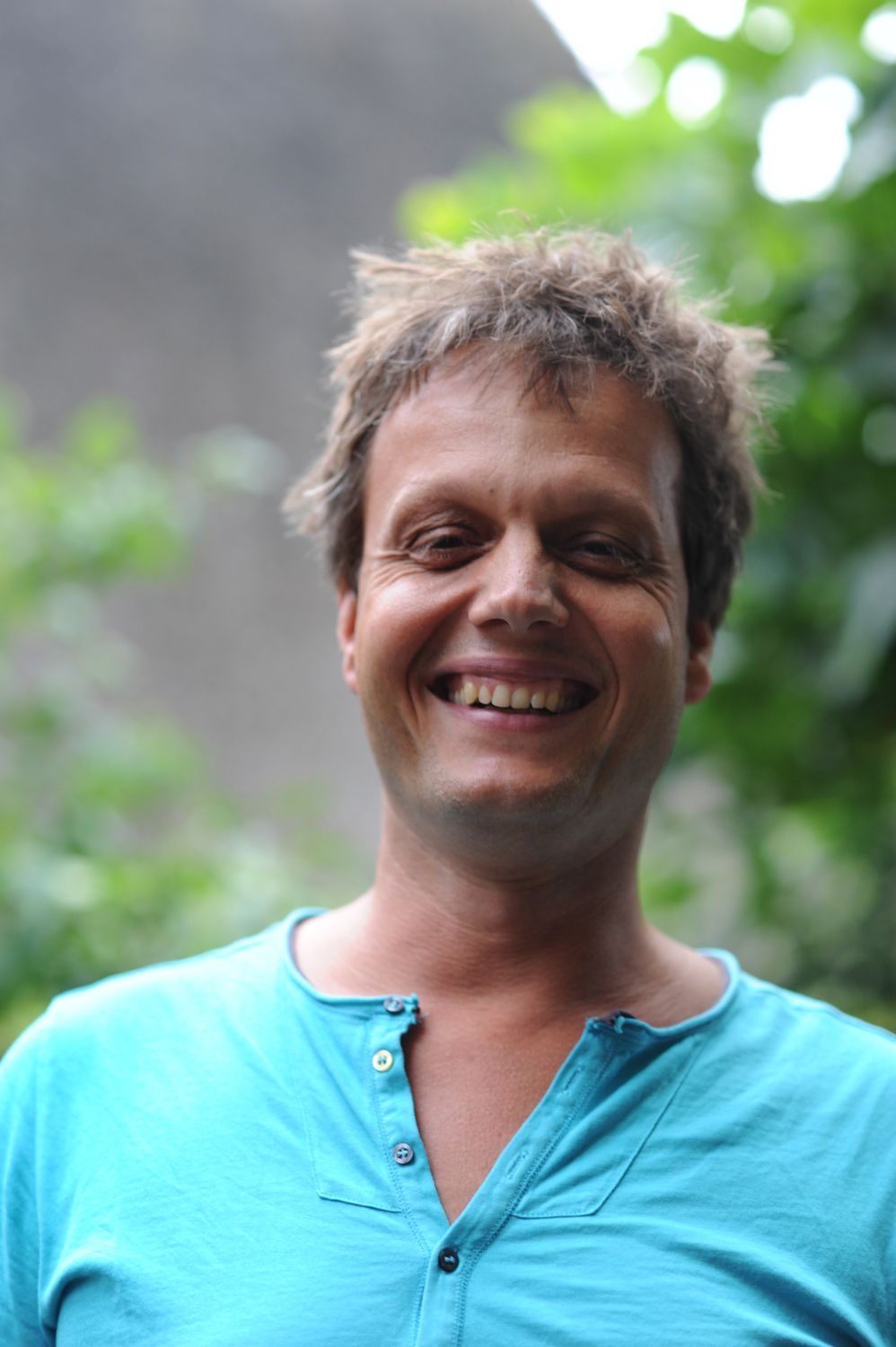 Deze IJburger kweekt fairtrade-tomaten in Tunesië