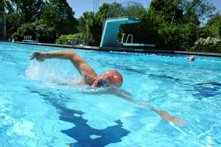 Flevoparkbad blijft bestaan