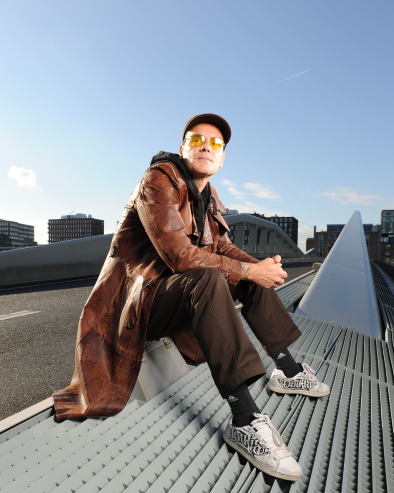 Def P: ‘Ik ben een rappende dinosaurus’