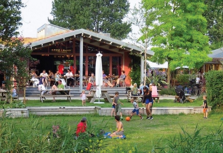 Openingsfeest op Camping Zeeburg