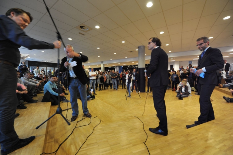 Na protesten bewoners: minder woningen voor statushouders op IJburg