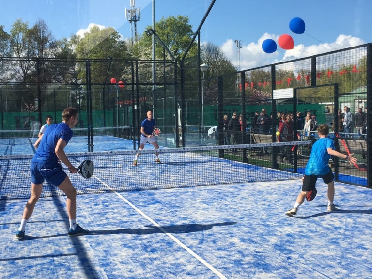 Padelbanen op tennispark USC