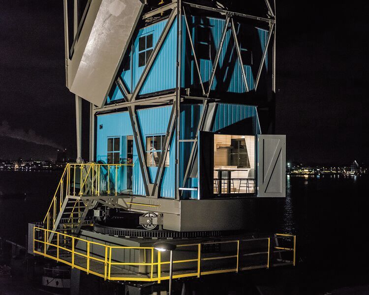 Slapen in een historische kraan aan de Surinamekade