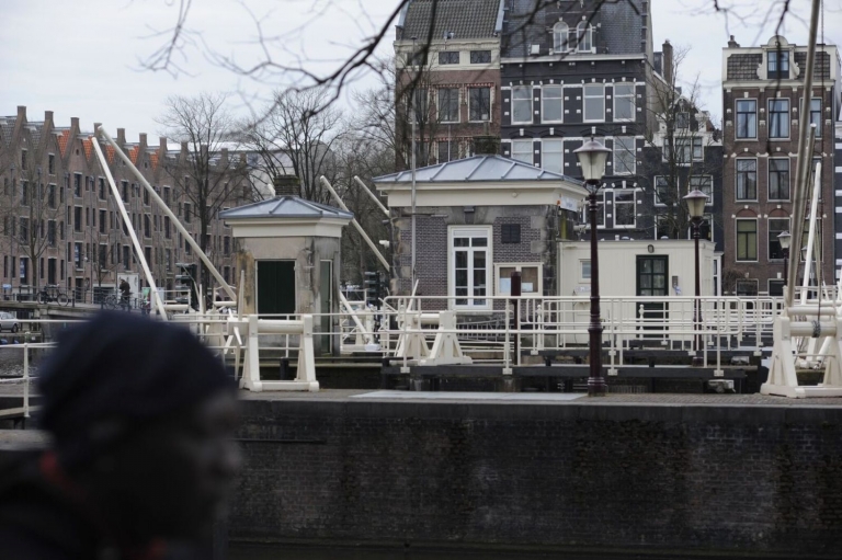 Brugwachtershuisjes omgetoverd tot eenkamerhotelletjes