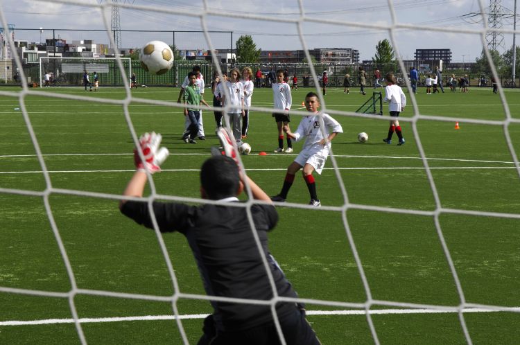 AFC IJburg krijgt eerste elftal