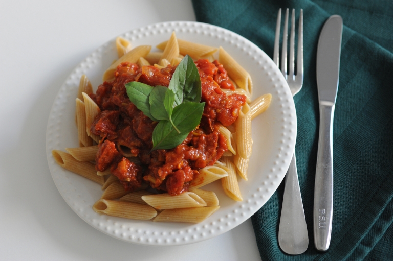 Recept: Nazomeren met pasta rode saus