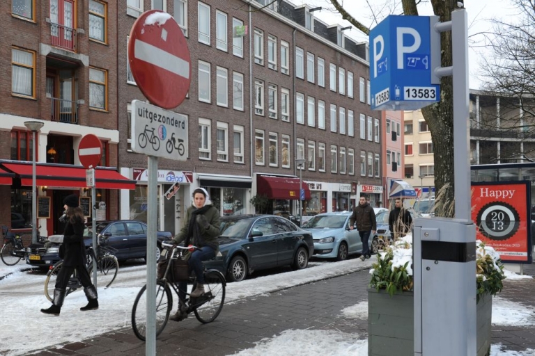 Digitale ideeënbus stadsdeel, het aantal voorstellen valt tegen. Wat zegt dit over de participatie van burgers?