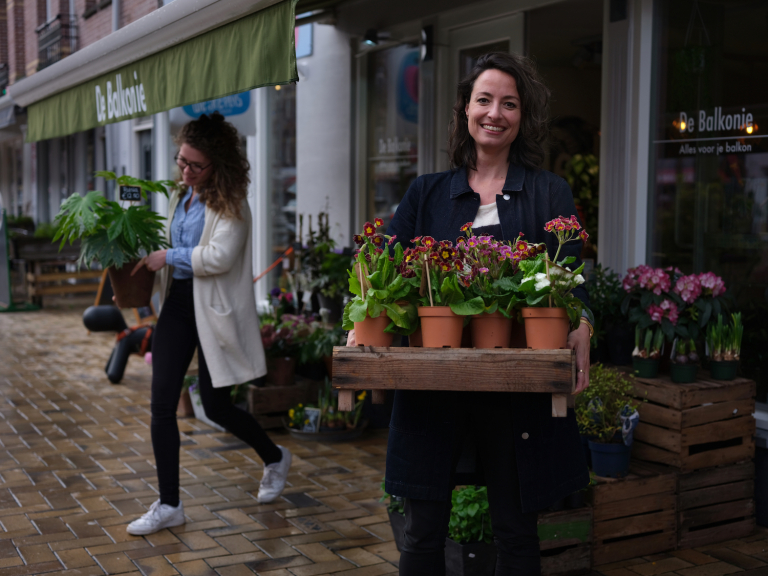 ‘De stad is zo hectisch. Op je balkon kun je echt tot rust komen’