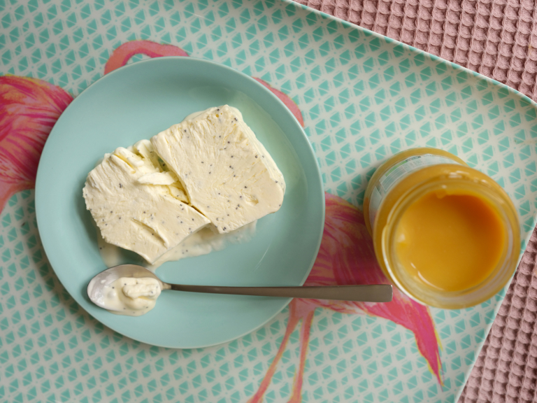 Recept: citroensemifreddo met maanzaad en limoncello