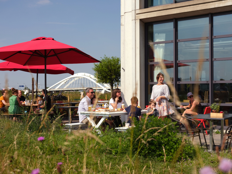 Nieuwe kaart bij restaurant MOJA, en vaker open voor diner. ‘Een goede plek in de zomer’