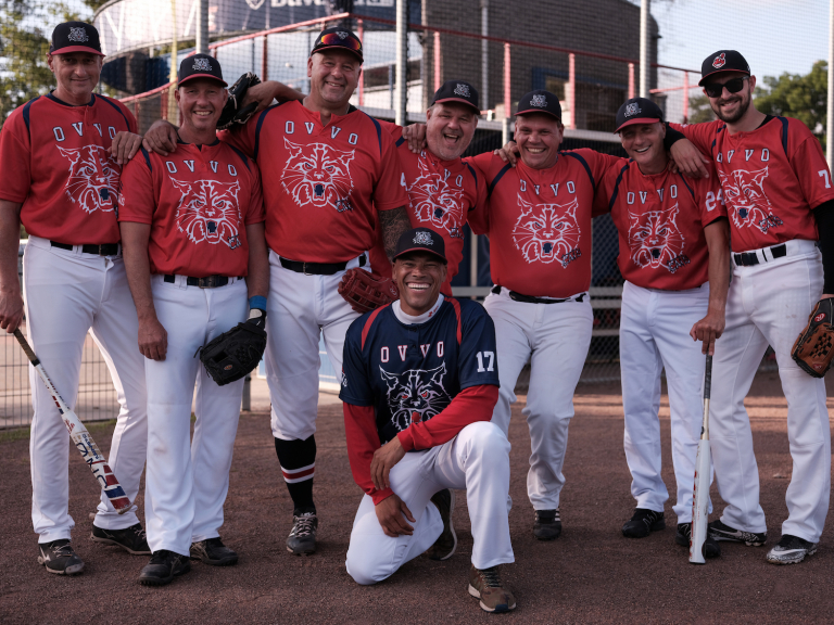 Honkballer René Veen van OVVO: ‘Het is net schaken, je moet steeds vooruitdenken’