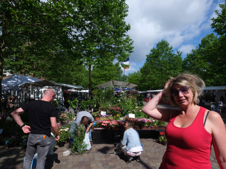 Markt op IJburg mag voorlopig toch blijven