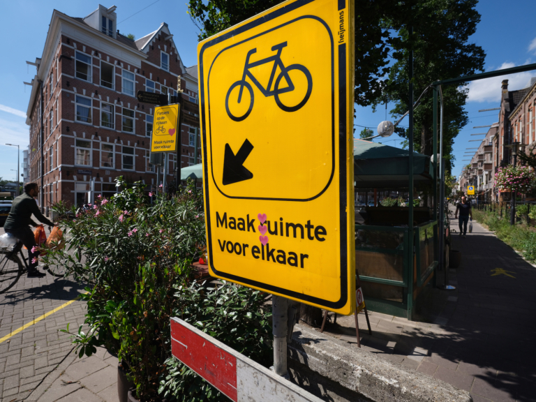 De Eerste van Swinden als experiment: fietspaden dicht in coronatijd, petitie over bomenkap