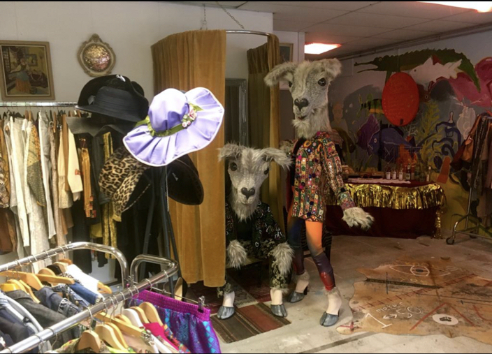 Vintage pop-upwinkel geopend in Volkshotel aan de Wibautstraat