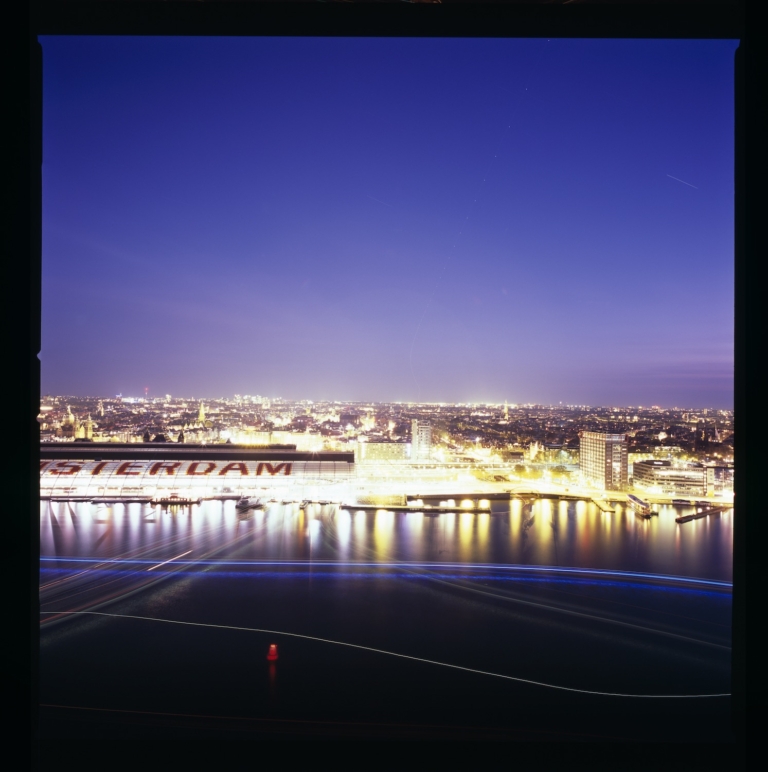 Begroting 2021: minder geld naar de stadsdelen, belastingen omhoog