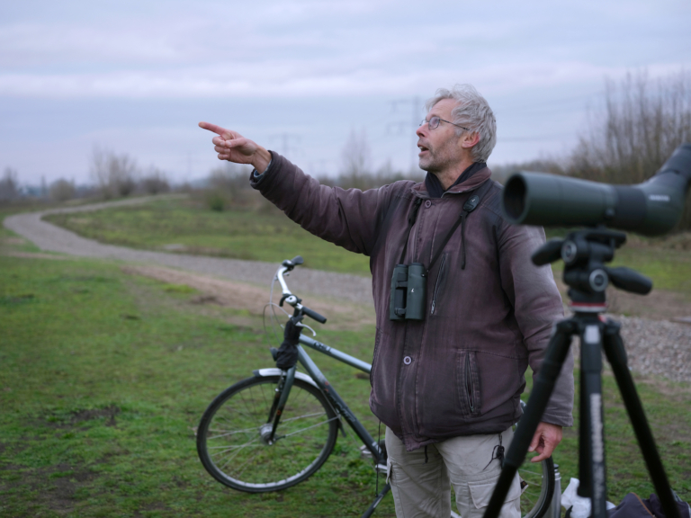 Vogeltrek in het Diemerpark: ‘Het is steeds weer spannend wat er komt overvliegen’